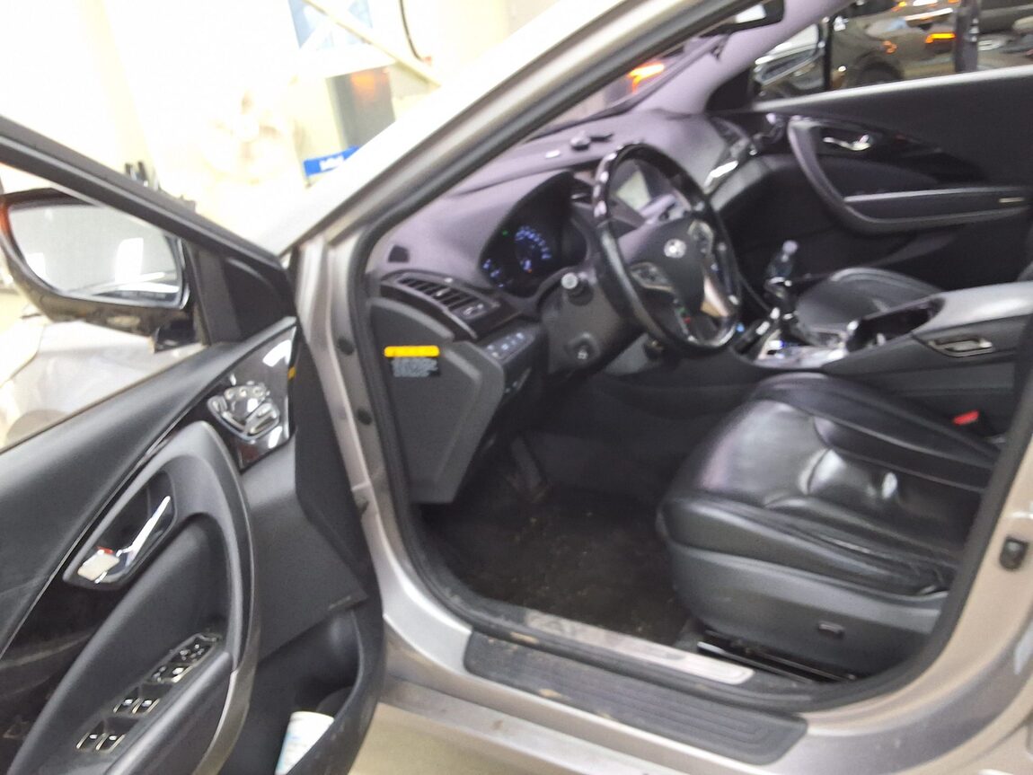 HYUNDAI GRANDEUR HG HG 300 EXCLUSIVE 2014 - zdjęcie 11