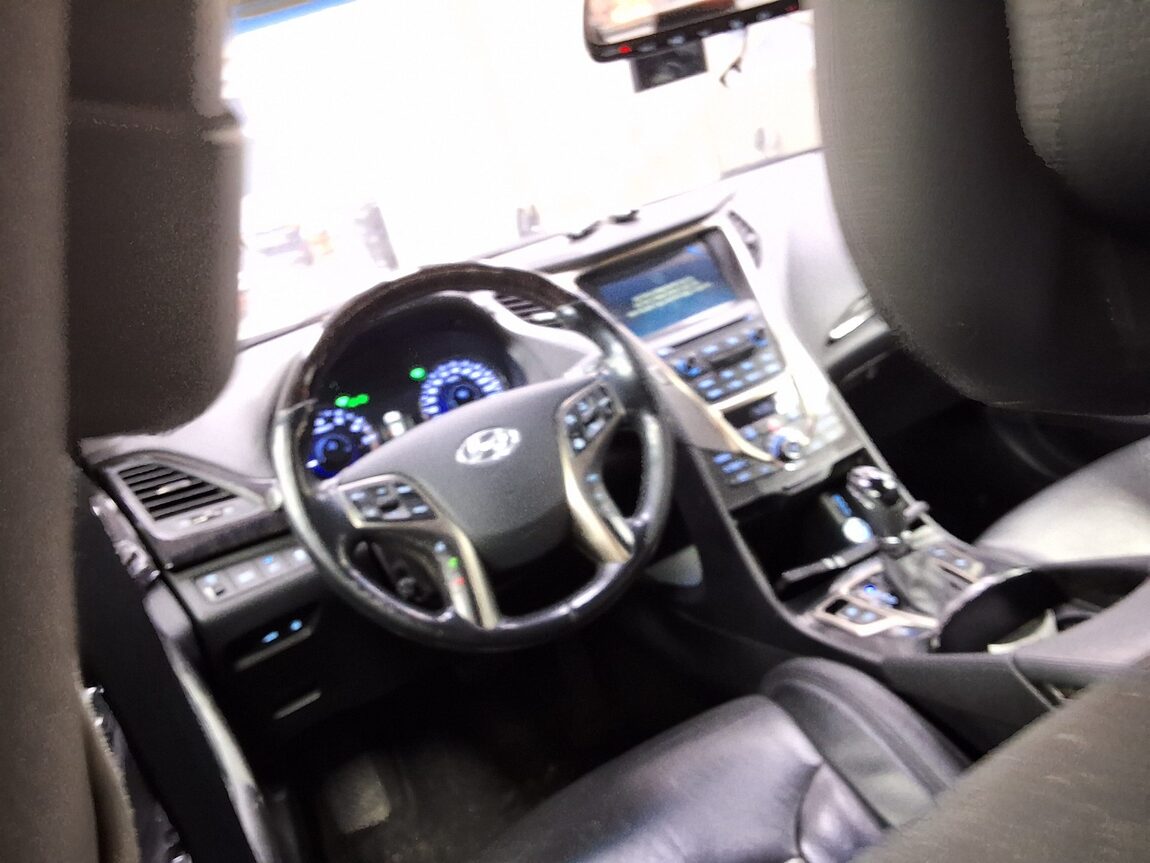 HYUNDAI GRANDEUR HG HG 300 EXCLUSIVE 2014 - zdjęcie 12
