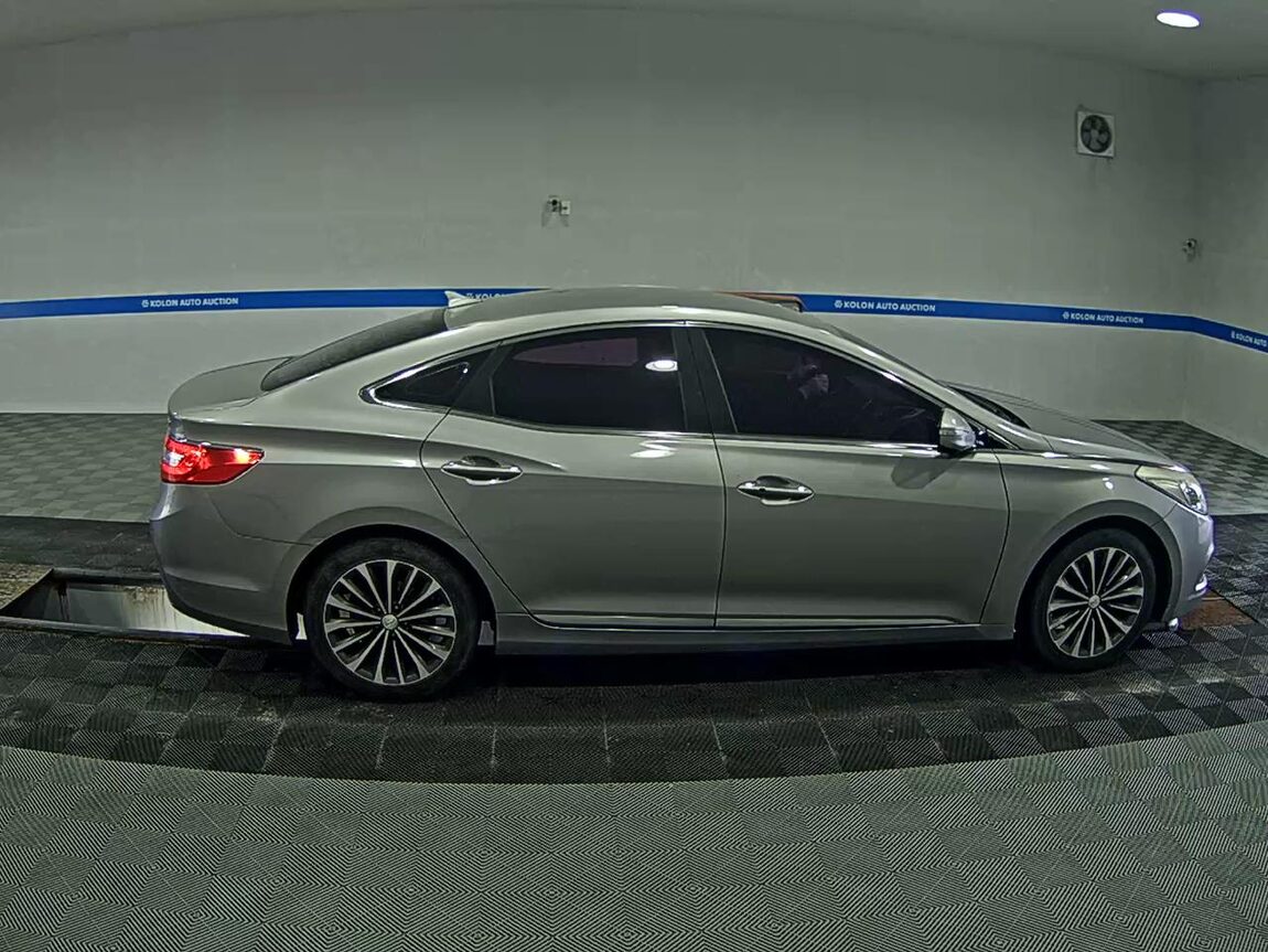 HYUNDAI GRANDEUR HG HG 300 EXCLUSIVE 2014 - zdjęcie 4