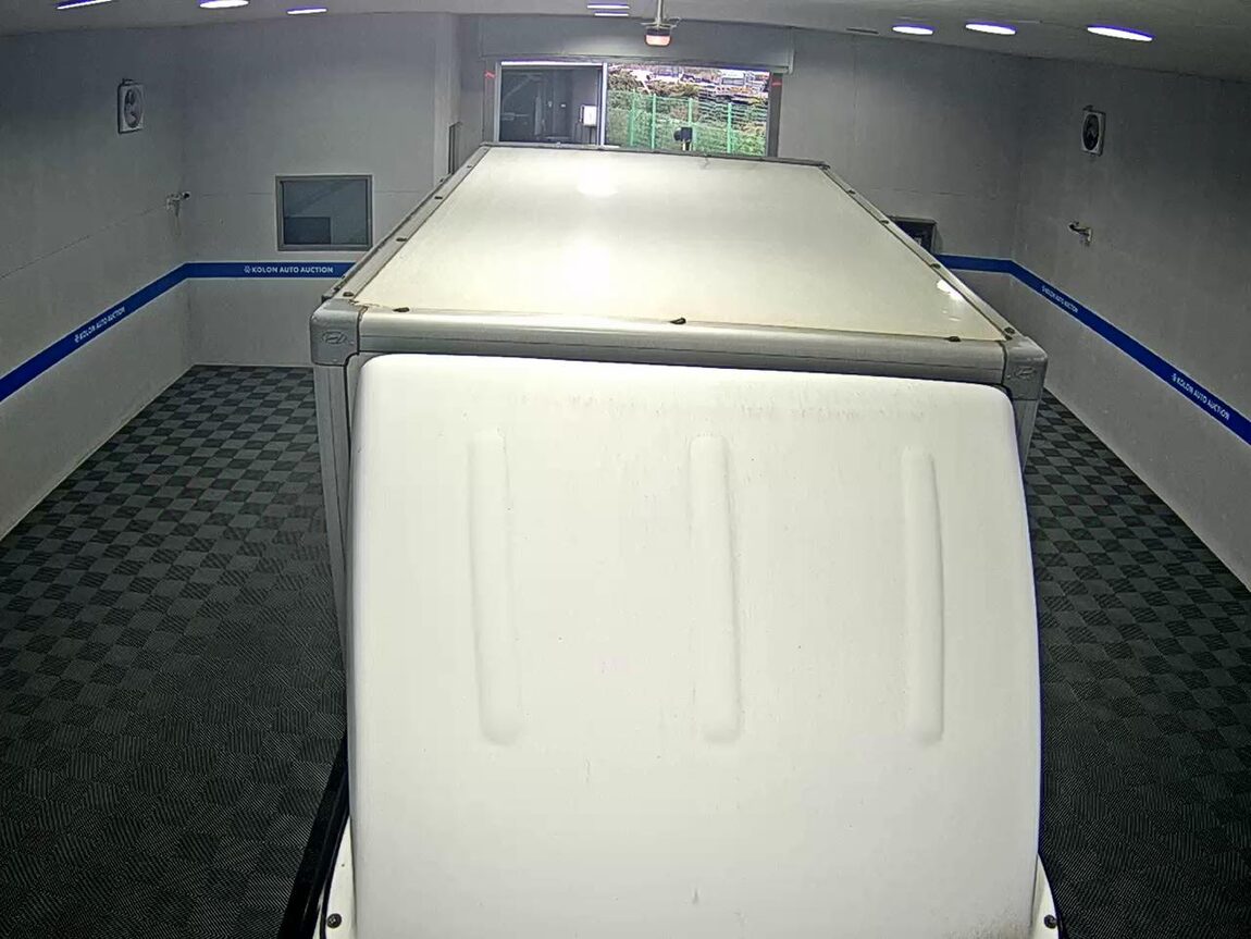 HYUNDAI PORTER II ELECTRIC BUILT-IN BOX TRUCK HIGH 2024 - zdjęcie 7