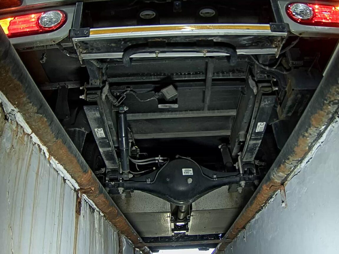 HYUNDAI PORTER II ELECTRIC BUILT-IN BOX TRUCK HIGH 2024 - zdjęcie 8