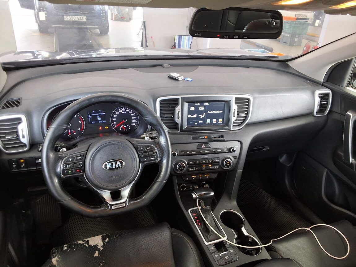 KIA NEW SPORTAGE 1.7 2WD NOBLESSE 2017 - zdjęcie 11
