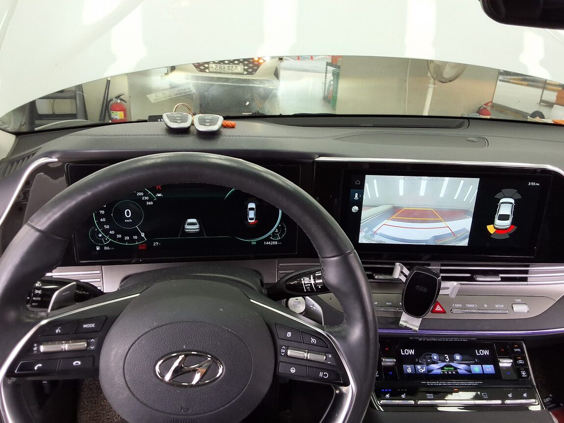 HYUNDAI THE NEW GRANDEUR IG GASOLINE 2.5 PREMIUM CHOICE 2020 - zdjęcie 17