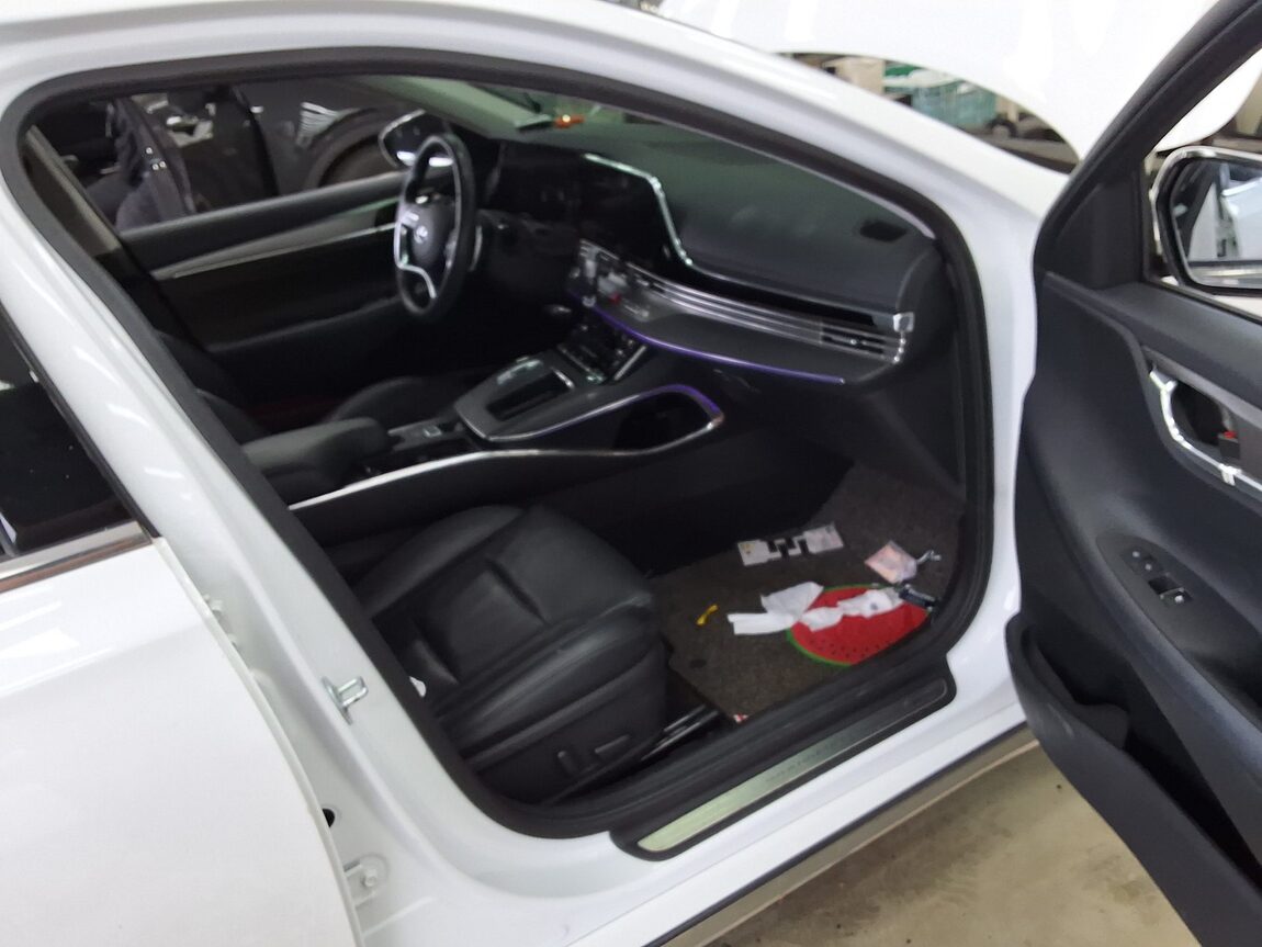 HYUNDAI THE NEW GRANDEUR IG GASOLINE 2.5 PREMIUM CHOICE 2020 - zdjęcie 14