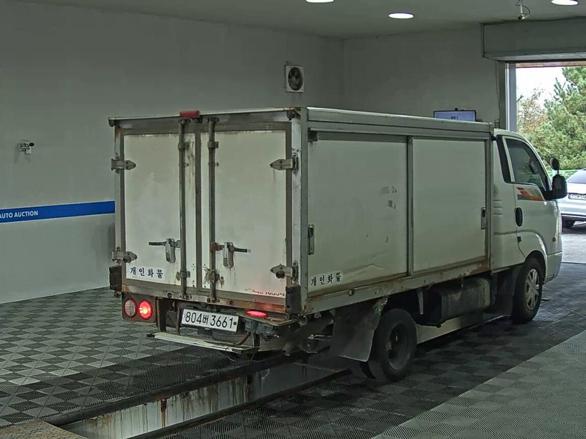 KIA BONGO III CARGO BUILT-IN BOX TRUCK 1 TON KING CAB 2019 - zdjęcie 5