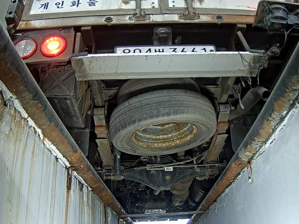 KIA BONGO III CARGO BUILT-IN BOX TRUCK 1 TON KING CAB 2019 - zdjęcie 8