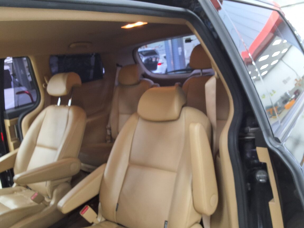KIA ALL NEW CARNIVAL 9-SEATER DIESEL PRESTIGE 2017 - zdjęcie 13