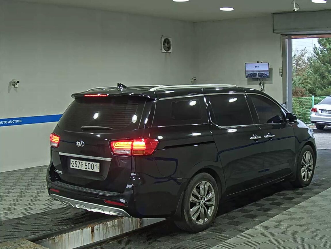 KIA ALL NEW CARNIVAL 9-SEATER DIESEL PRESTIGE 2017 - zdjęcie 5