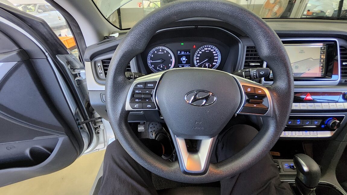 HYUNDAI LF SONATA NEW RISE LPi TAXI ECONOMY MODEL 2022 - zdjęcie 17
