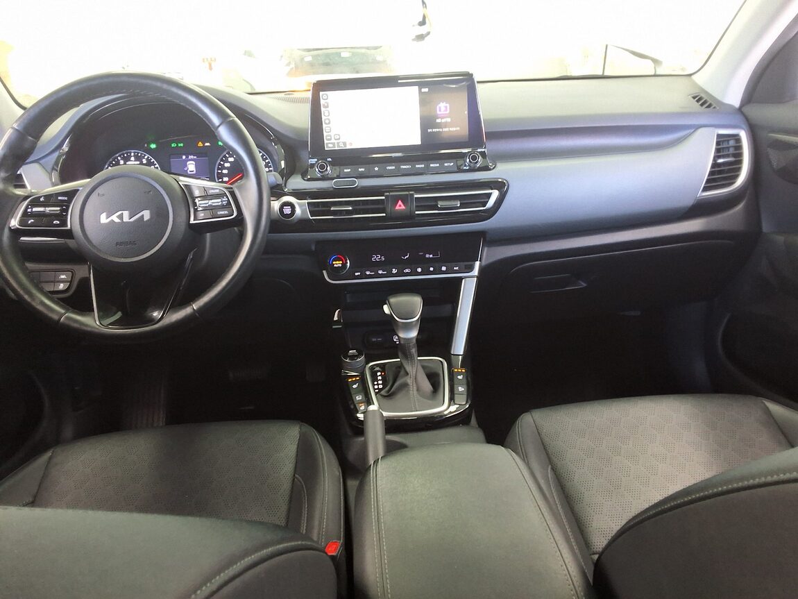 KIA SELTOS 1.6 GASOLINE 2WD TRENDY 2023 - zdjęcie 11