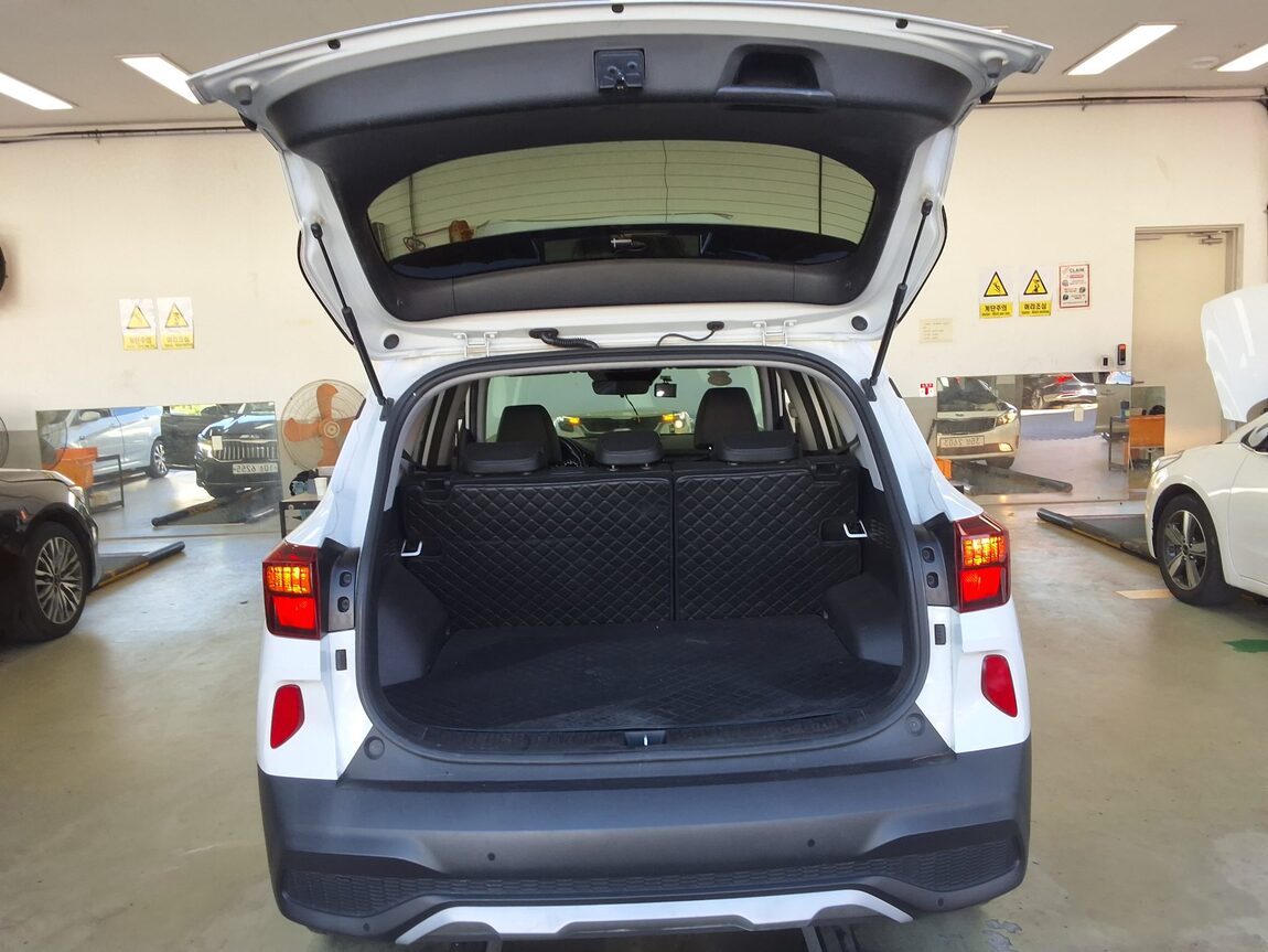 KIA SELTOS 1.6 GASOLINE 2WD TRENDY 2023 - zdjęcie 15