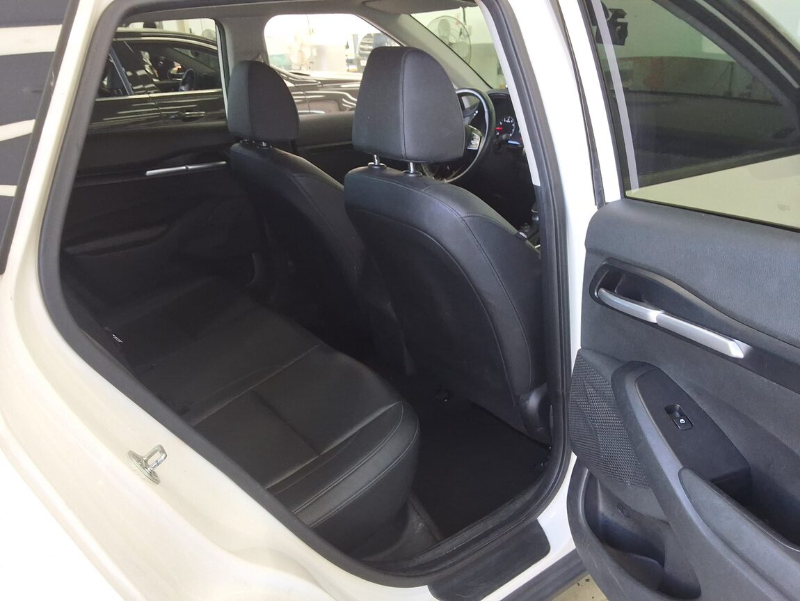 KIA SELTOS 1.6 GASOLINE 2WD TRENDY 2023 - zdjęcie 13