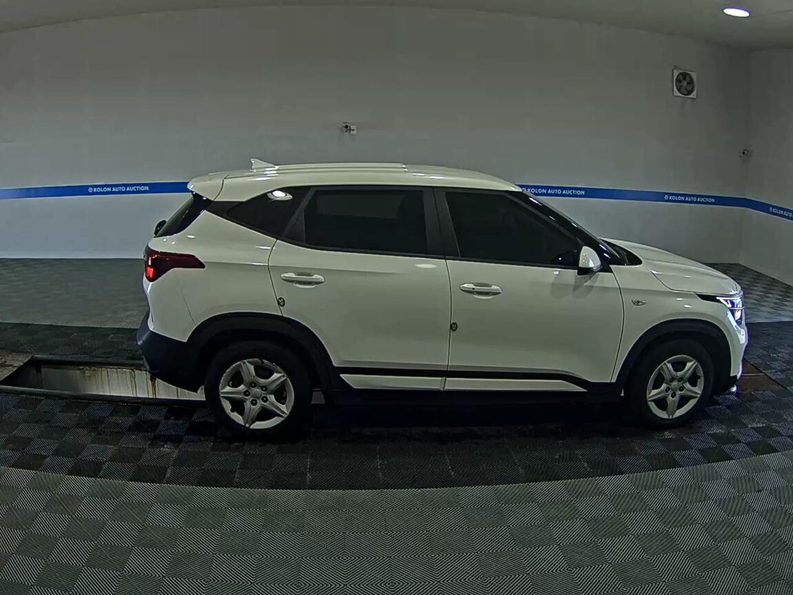 KIA SELTOS 1.6 GASOLINE 2WD TRENDY 2023 - zdjęcie 4