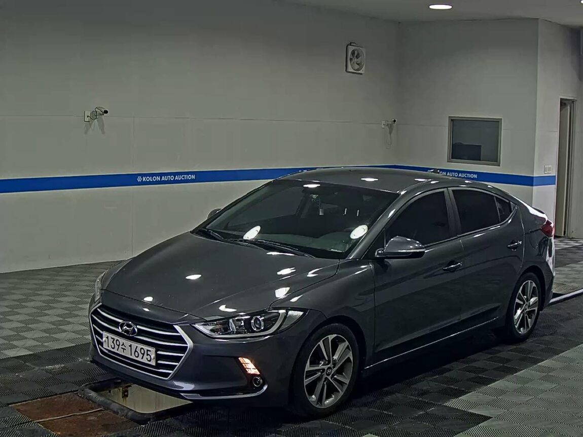 HYUNDAI AVANTE AD 1.6 GDi VALUE PLUS 2018 - zdjęcie 2