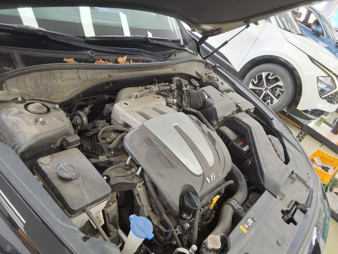 HYUNDAI GRANDEUR IG 3.0 LPi RENTAL CAR MODERN 2018 - zdjęcie 20