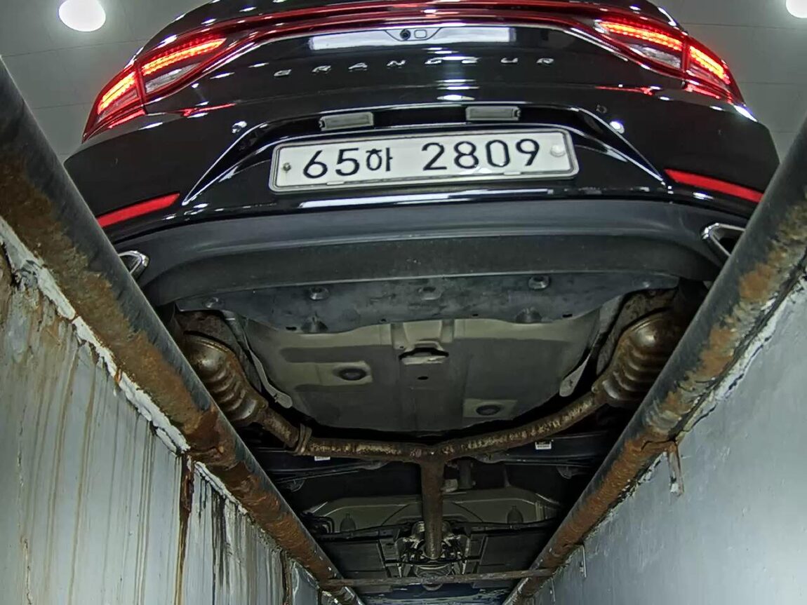 HYUNDAI GRANDEUR IG 3.0 LPi RENTAL CAR MODERN 2018 - zdjęcie 8