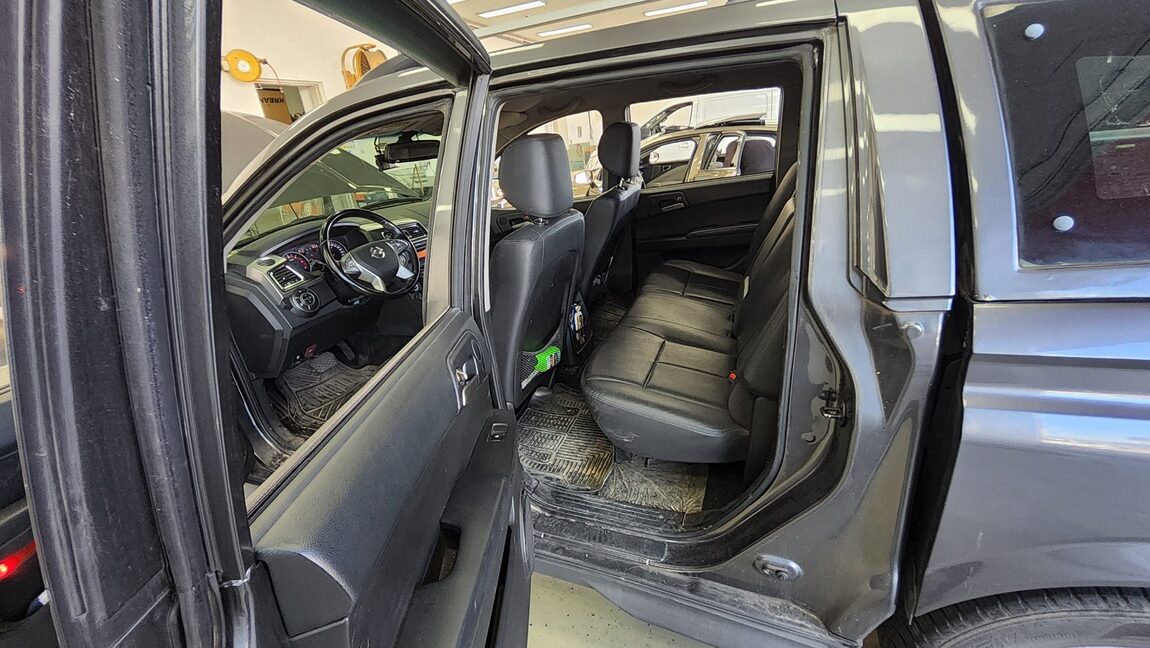 KG MOBILITY (SSANGYONG) THE NEW KORANDO SPORTS 2.2 4WD CX7 CLUB 2018 - zdjęcie 12