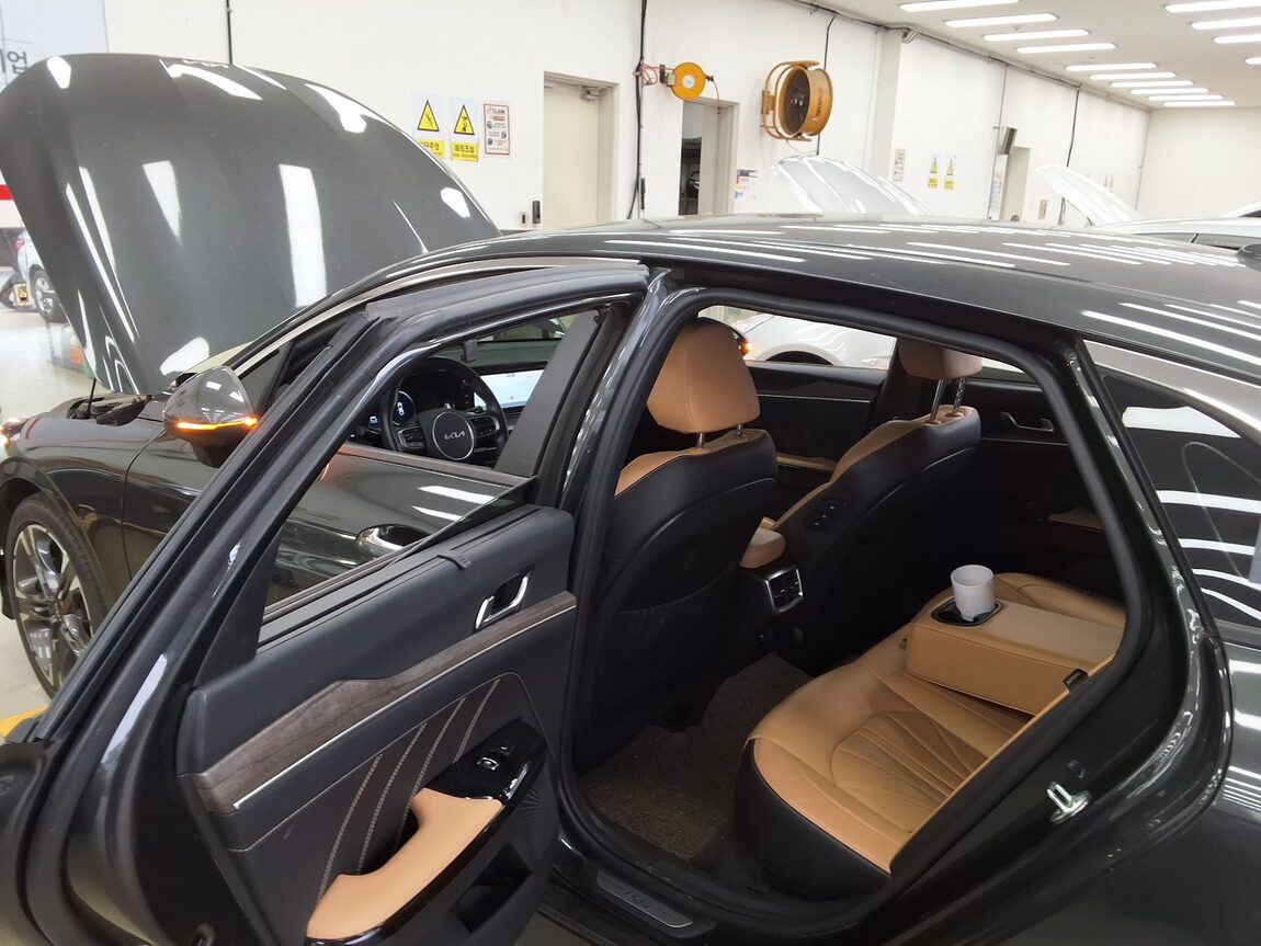 KIA NEW K5 (DL3) 1.6 GASOLINE TURBO SIGNATURE 2022 - zdjęcie 12