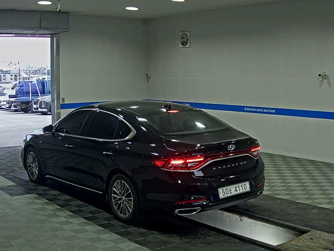 HYUNDAI GRANDEUR IG HYBRID 2.4 HEV EXCLUSIVE 2019 - zdjęcie 6