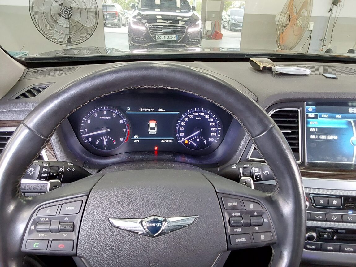 GENESIS G80 3.8 GDi AWD PRESTIGE 2017 - zdjęcie 18