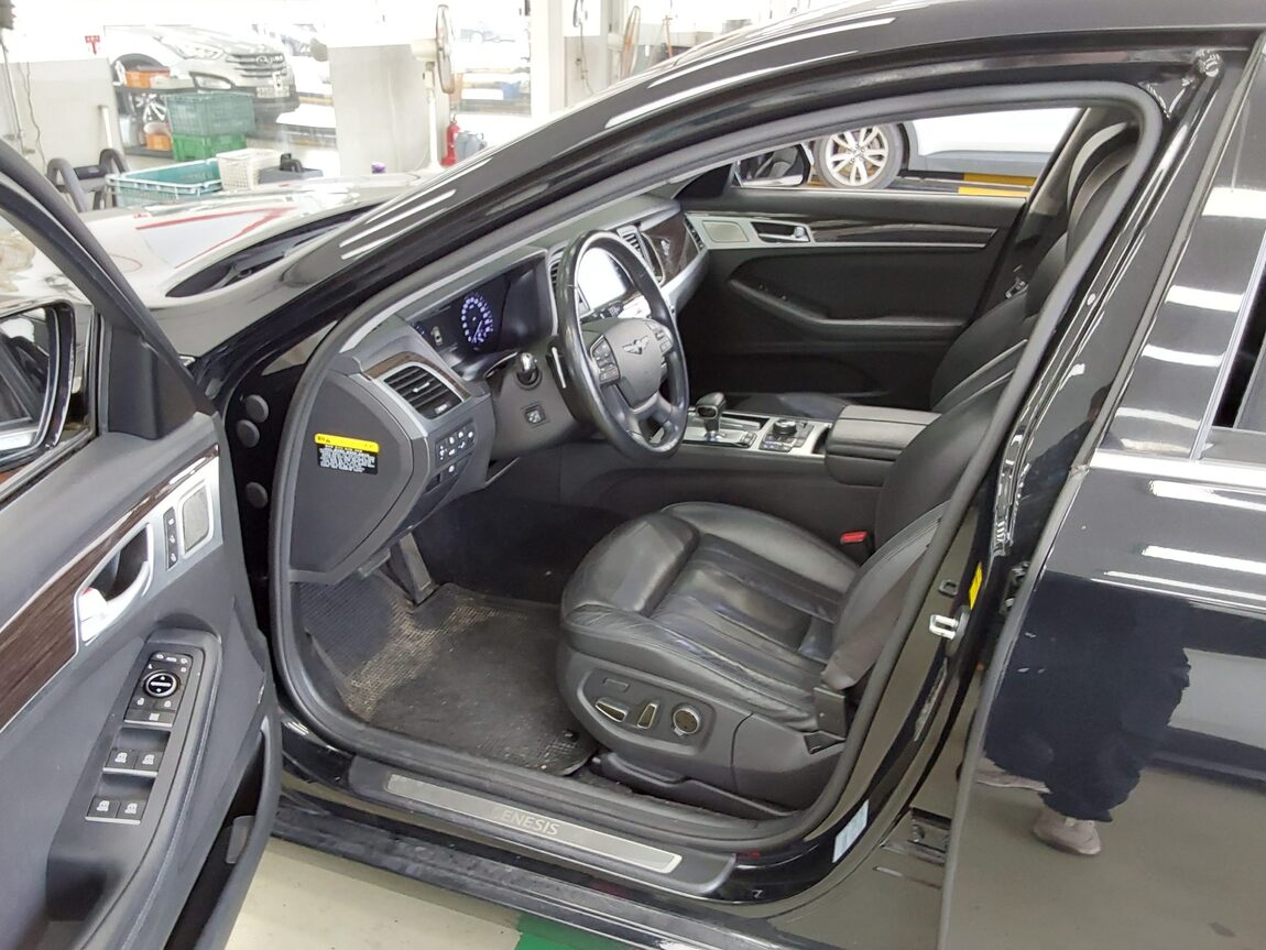 GENESIS G80 3.8 GDi AWD PRESTIGE 2017 - zdjęcie 10