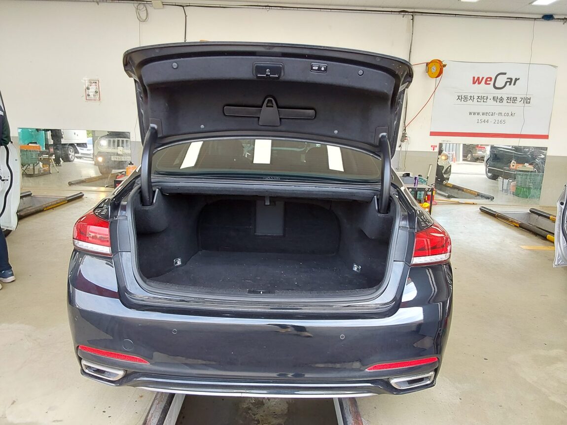 GENESIS G80 3.8 GDi AWD PRESTIGE 2017 - zdjęcie 15