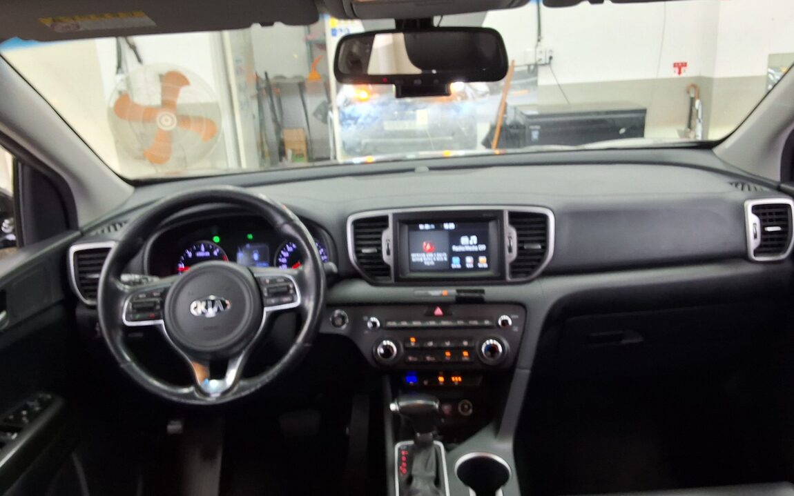 KIA NEW SPORTAGE R2.0 2WD PRESTIGE 2016 - zdjęcie 11