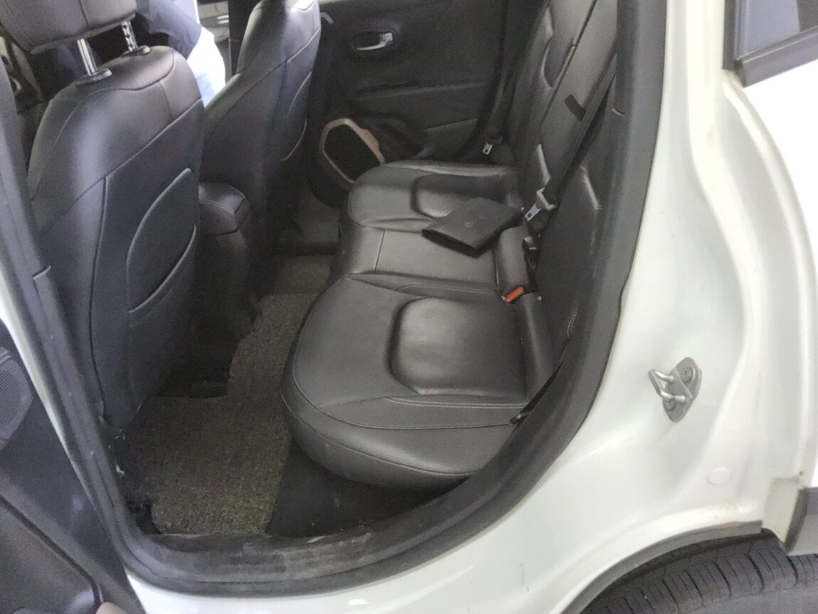JEEP RENEGADE 2.0 DIESEL AWD LIMITED 2016 - zdjęcie 12
