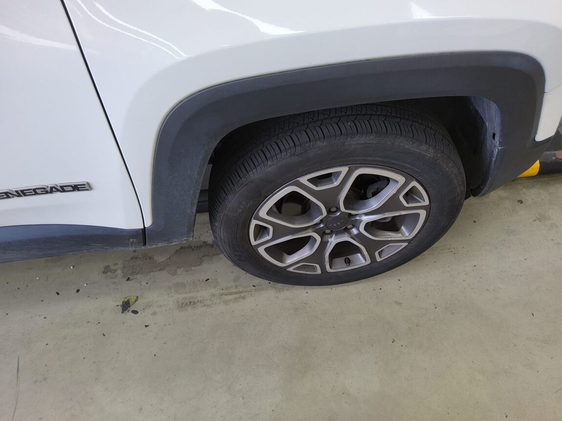 JEEP RENEGADE 2.0 DIESEL AWD LIMITED 2016 - zdjęcie 25