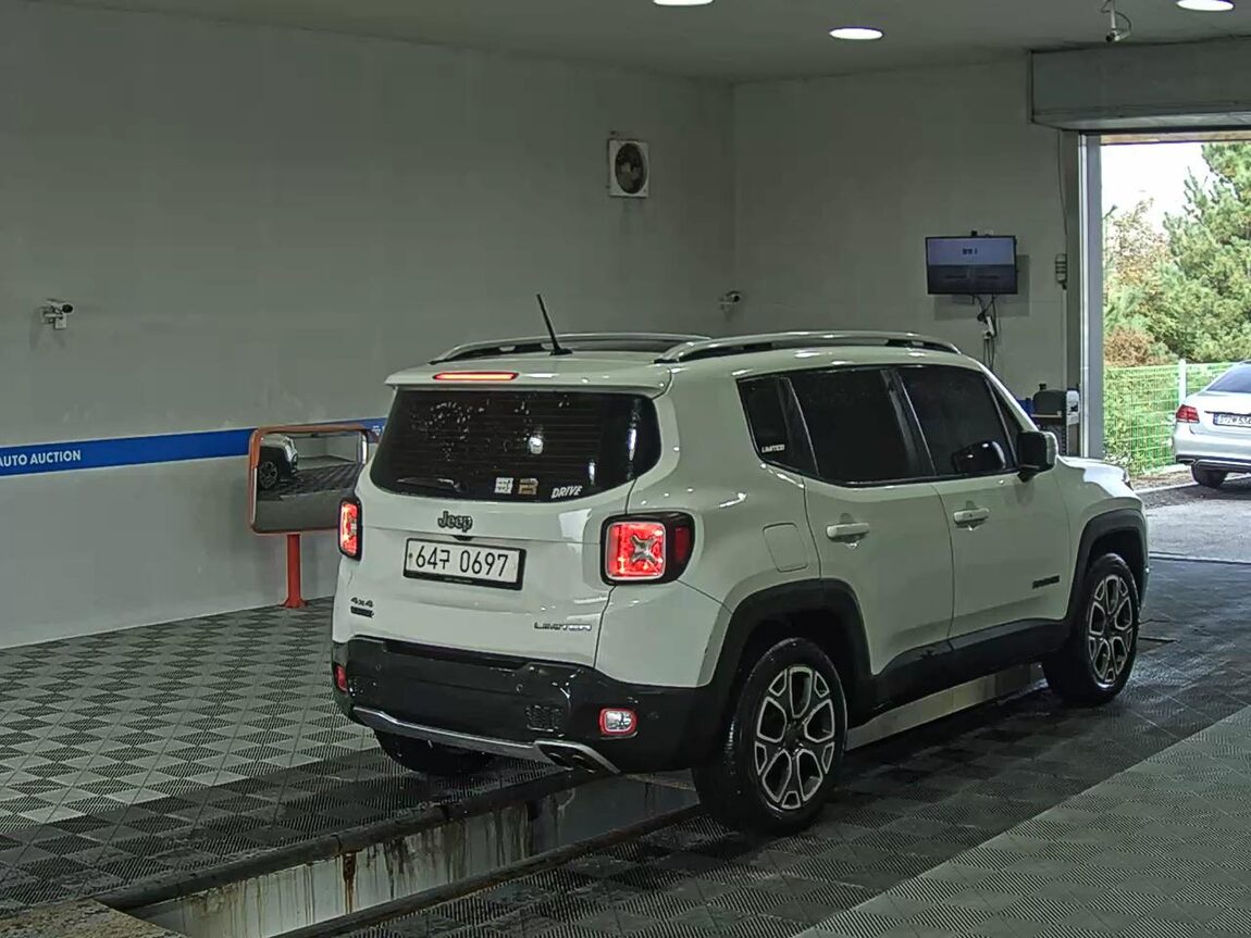 JEEP RENEGADE 2.0 DIESEL AWD LIMITED 2016 - zdjęcie 5