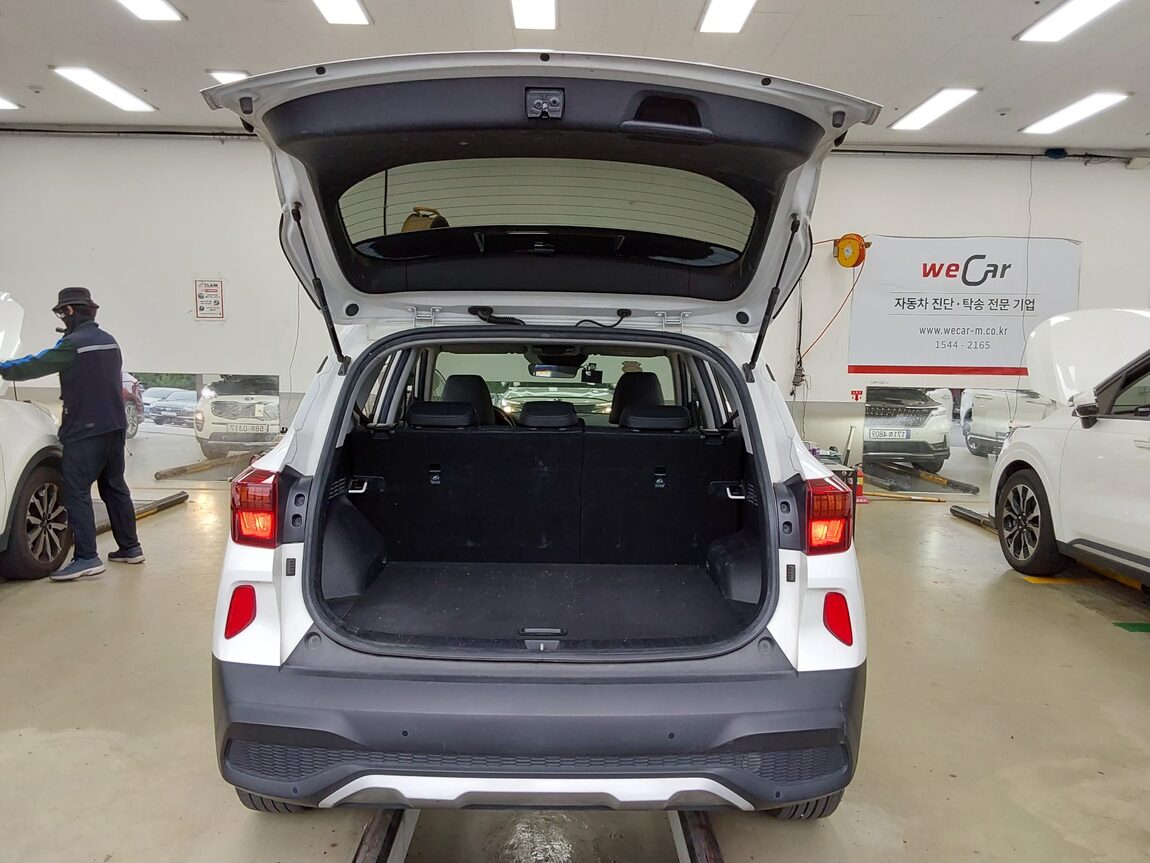 KIA SELTOS 1.6 DIESEL 2WD TRENDY 2021 - zdjęcie 15