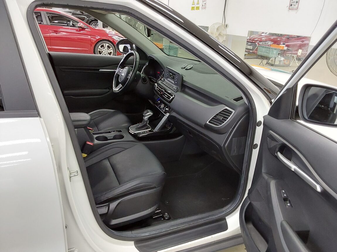 KIA SELTOS 1.6 DIESEL 2WD TRENDY 2021 - zdjęcie 14