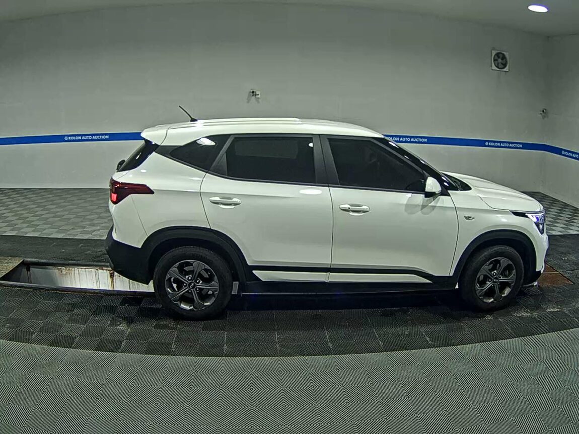 KIA SELTOS 1.6 DIESEL 2WD TRENDY 2021 - zdjęcie 4