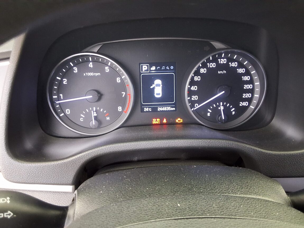 HYUNDAI AVANTE AD 1.6 GDi VALUE PLUS 2018 - zdjęcie 9
