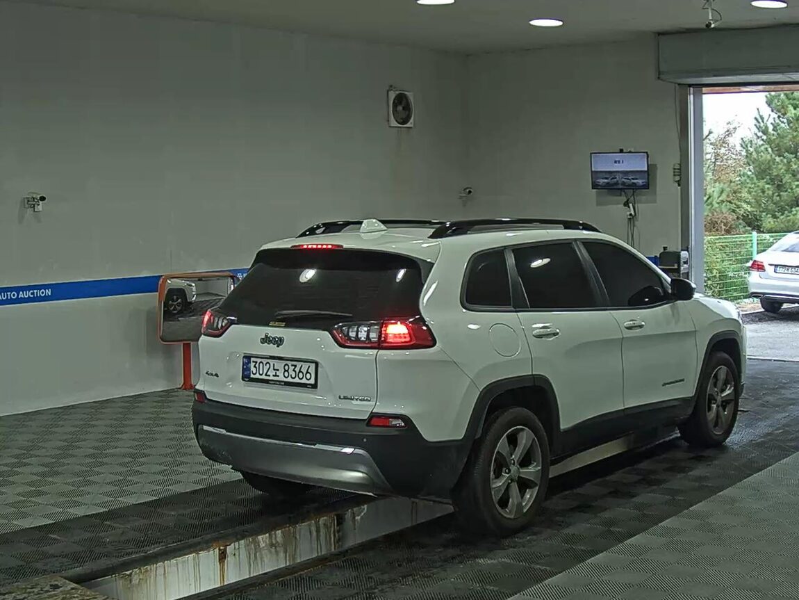 JEEP CHEROKEE (KL) 2.4 AWD LIMITED 2022 - zdjęcie 5
