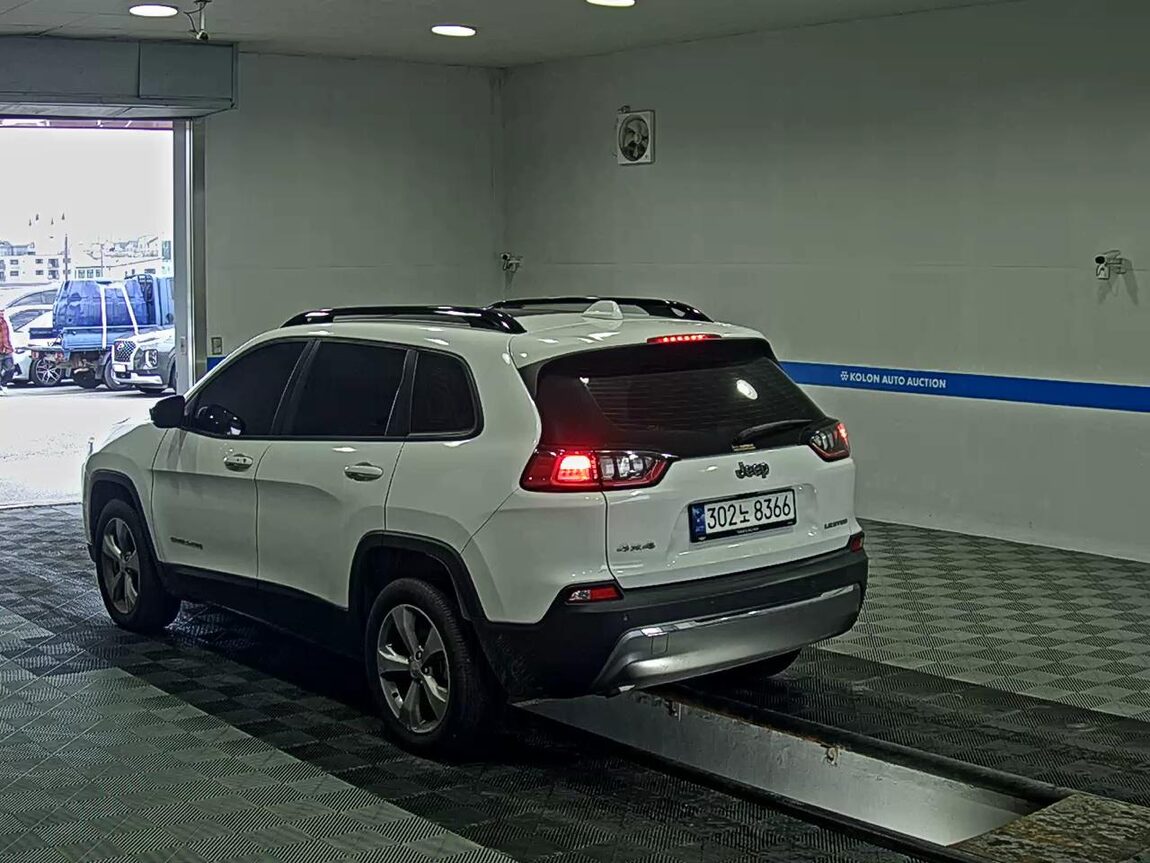 JEEP CHEROKEE (KL) 2.4 AWD LIMITED 2022 - zdjęcie 6