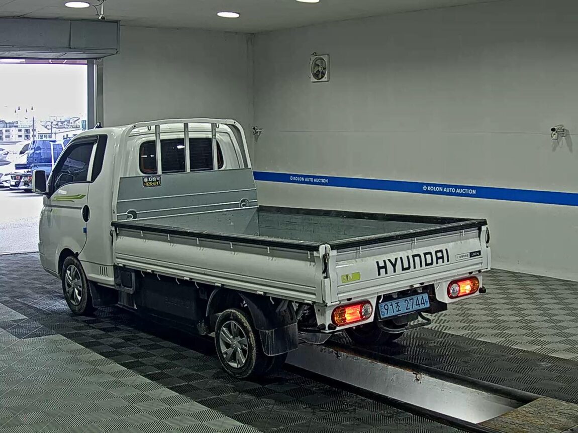 HYUNDAI PORTER II ELECTRIC CARGO PREMIUM SPECIAL 2022 - zdjęcie 6