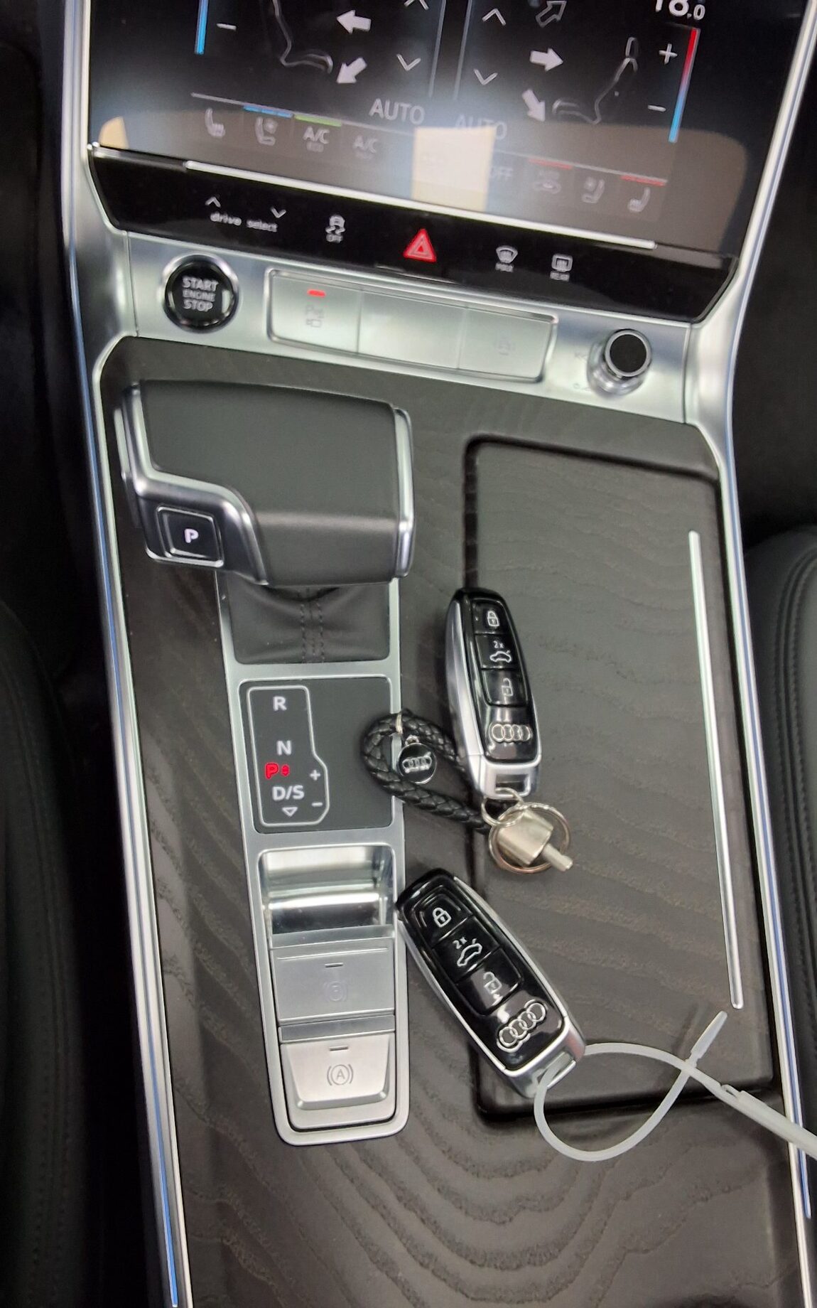 AUDI A6 (5TH GEN) 45 TFSI QUATTRO PREMIUM 2021 - zdjęcie 20