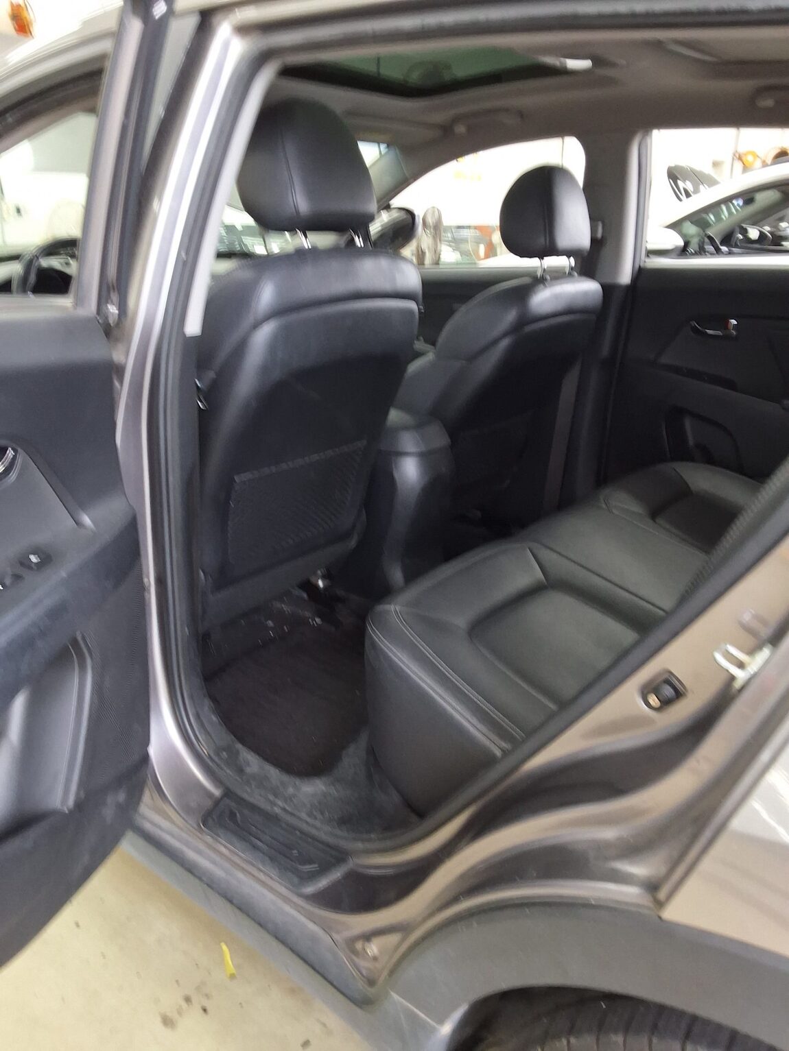 KIA SPORTAGE R DIESEL R2.0 2WD TLX LUXURY MODEL 2011 - zdjęcie 12