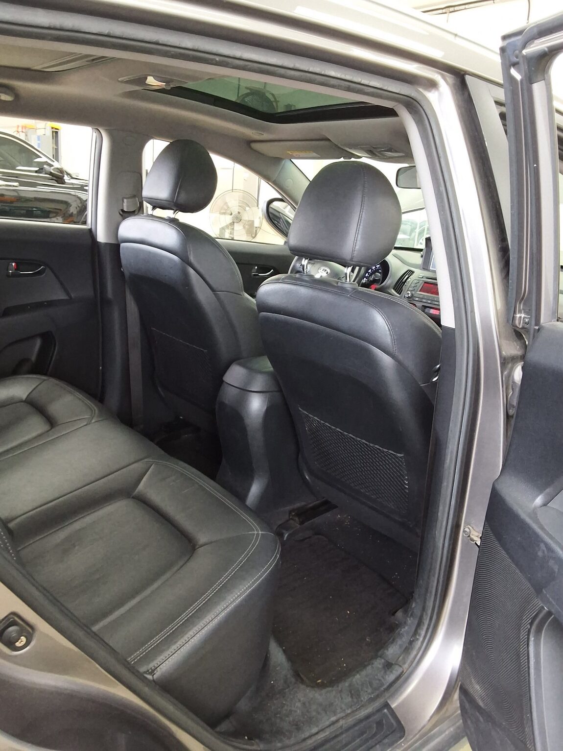 KIA SPORTAGE R DIESEL R2.0 2WD TLX LUXURY MODEL 2011 - zdjęcie 13