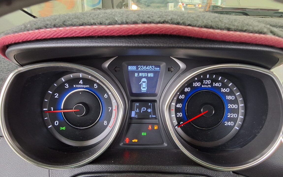 HYUNDAI AVANTE MD M16 GDi PREMIER 2012 - zdjęcie 9