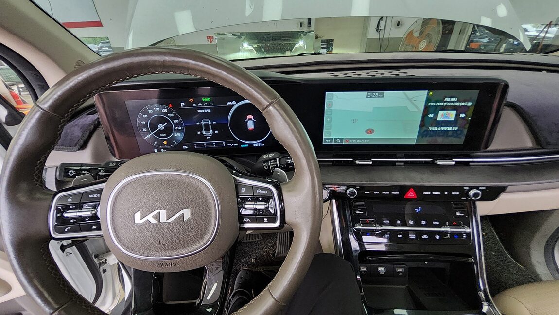 KIA NEW CARNIVAL (KA4) 9-SEATER DIESEL SIGNATURE 2023 - zdjęcie 18