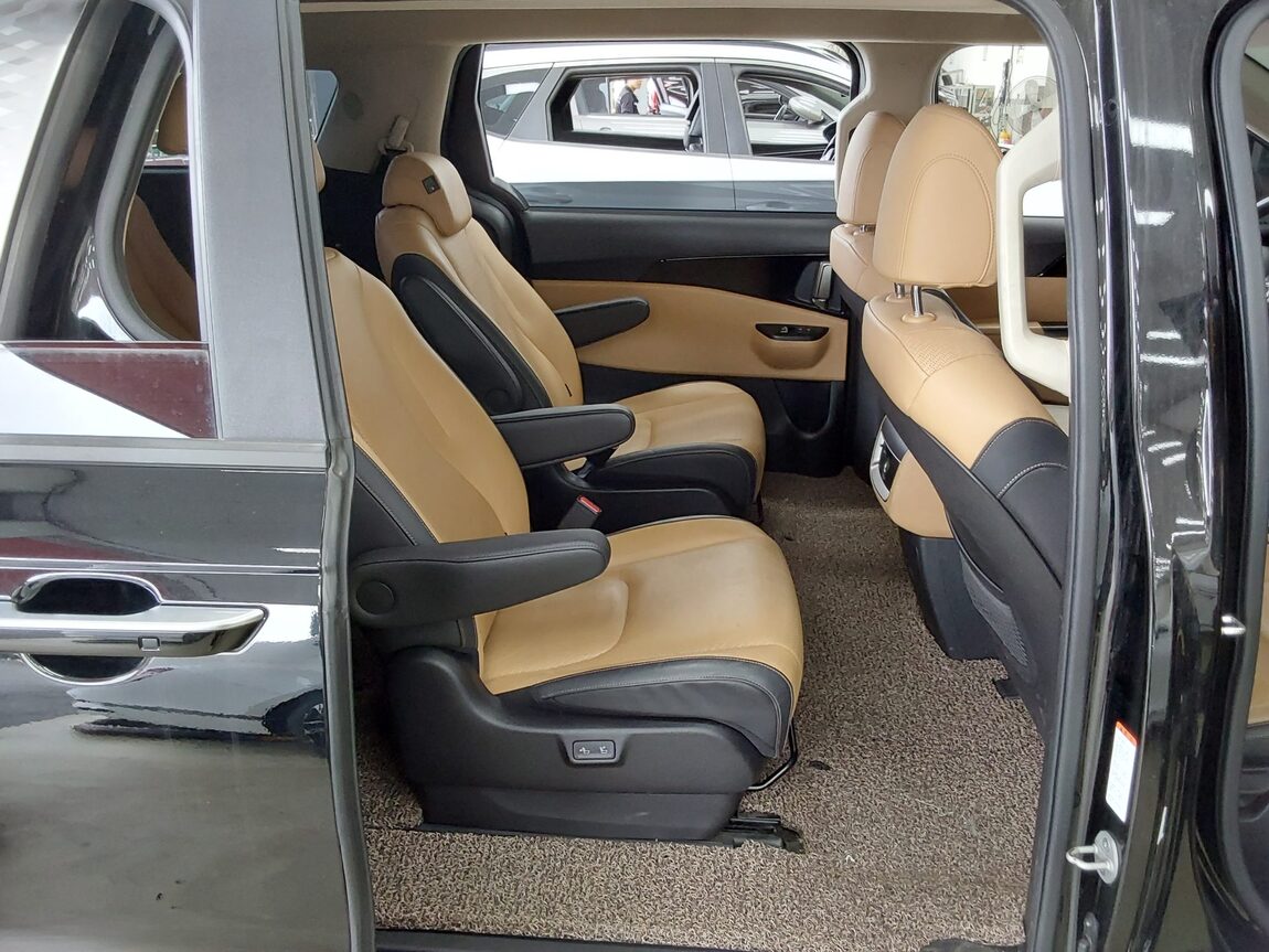 KIA NEW CARNIVAL (KA4) 9-SEATER DIESEL PRESTIGE 2023 - zdjęcie 13