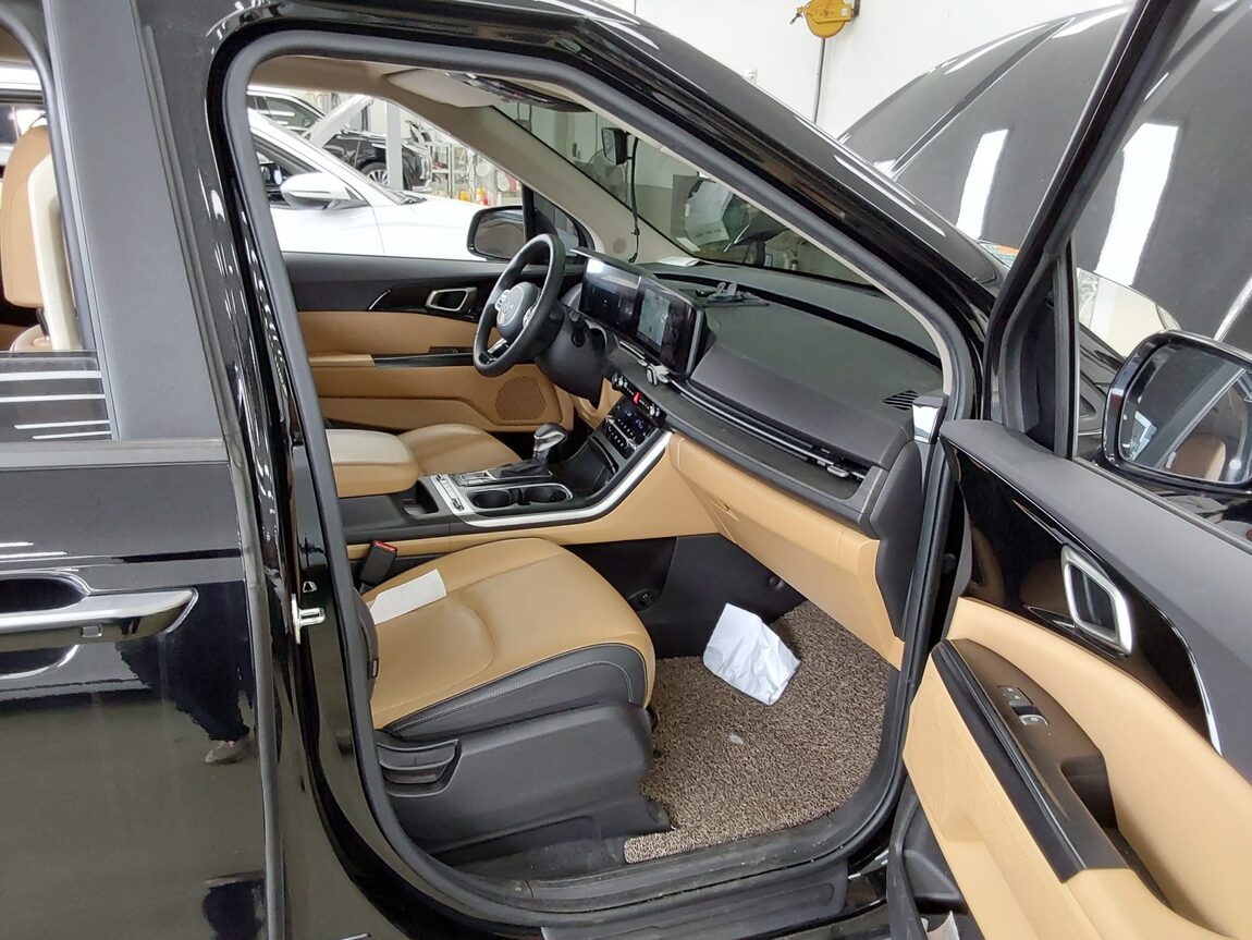 KIA NEW CARNIVAL (KA4) 9-SEATER DIESEL PRESTIGE 2023 - zdjęcie 14