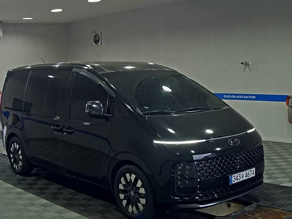 HYUNDAI STARIA 2.2 DIESEL LOUNGE 7-SEATER 4WD INSPIRATION 2022 - zdjęcie 3