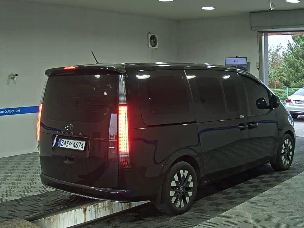HYUNDAI STARIA 2.2 DIESEL LOUNGE 7-SEATER 4WD INSPIRATION 2022 - zdjęcie 5
