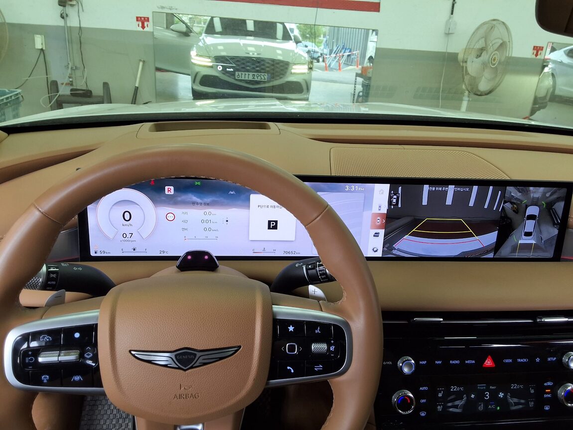GENESIS NEW G80 GASOLINE 2.5 AWD BASE MODEL 2025 - zdjęcie 17