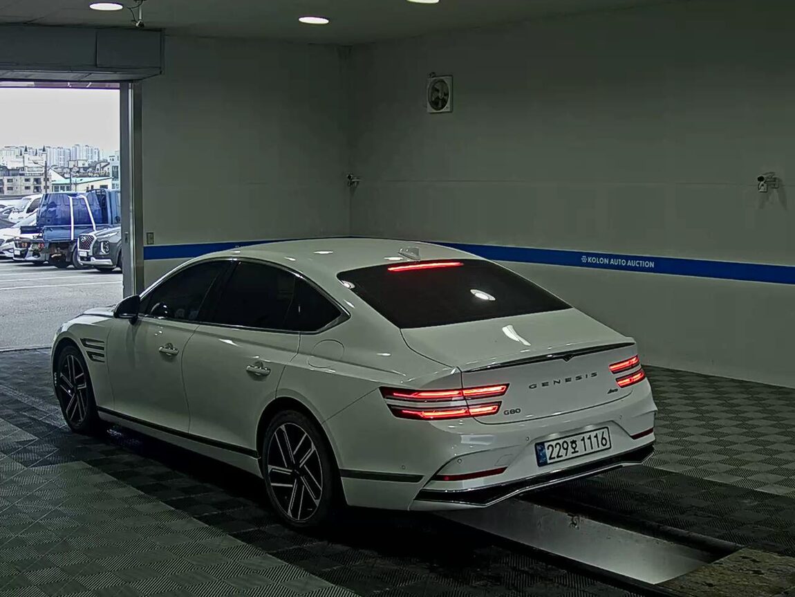 GENESIS NEW G80 GASOLINE 2.5 AWD BASE MODEL 2025 - zdjęcie 6