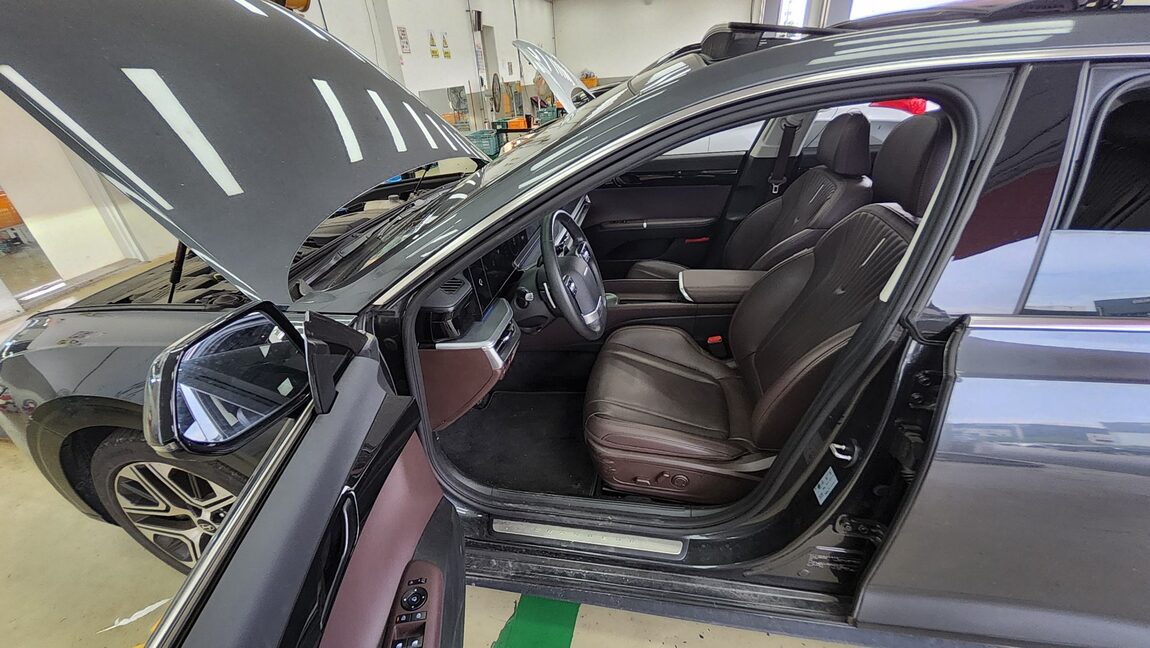 HYUNDAI THE ALL NEW GRANDEUR GASOLINE 2.5 PREMIUM 2023 - zdjęcie 10