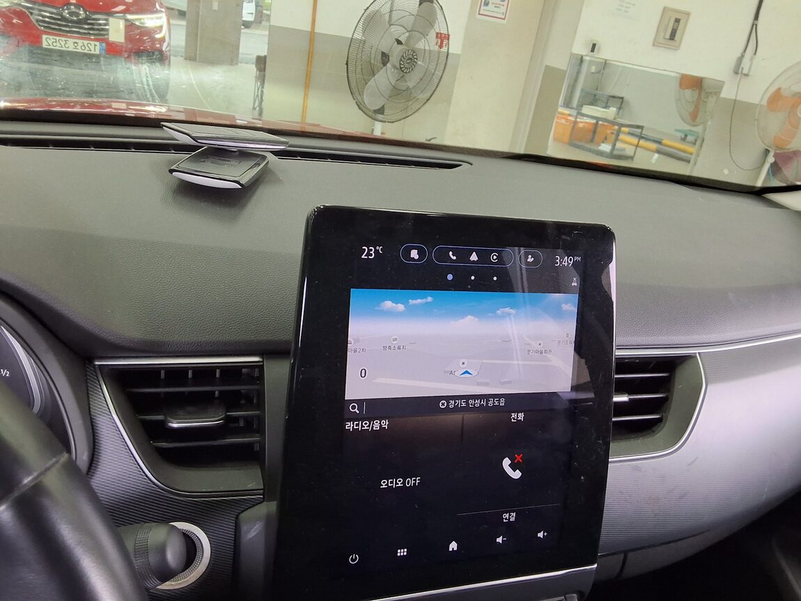 RENAULT (SAMSUNG) XM3 1.6 GTe RE 2022 - zdjęcie 17